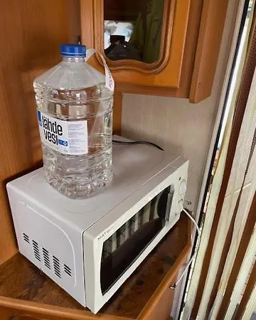 Luxusní stan Kalustettu Asuntovaunu *